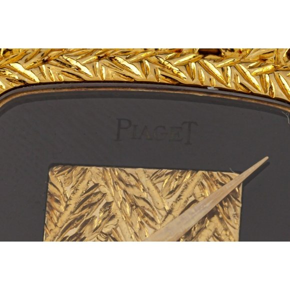 Piaget Ladies 18k Gold Wristwatch, Onyx Dial, 18 Jewel, Certificate, Ref. 9902D2 - Picture 5 of 8